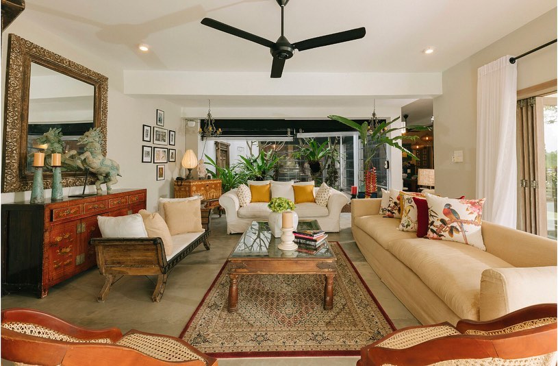 Arahtis Instagram Photos