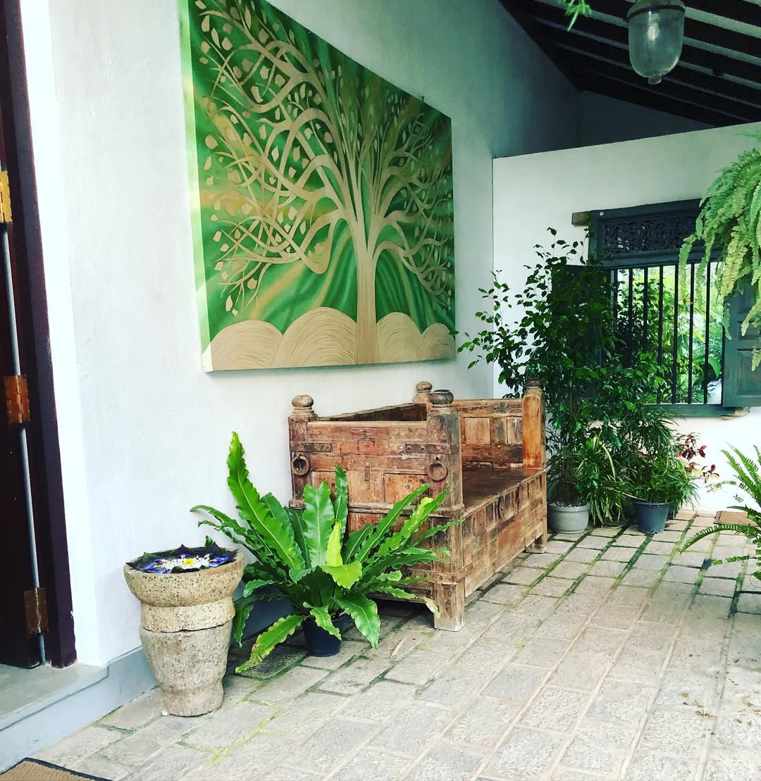 Arahtis Instagram Photos